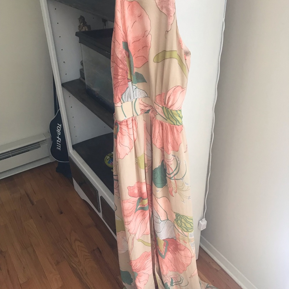 Xtaren Floral Maxi Dress